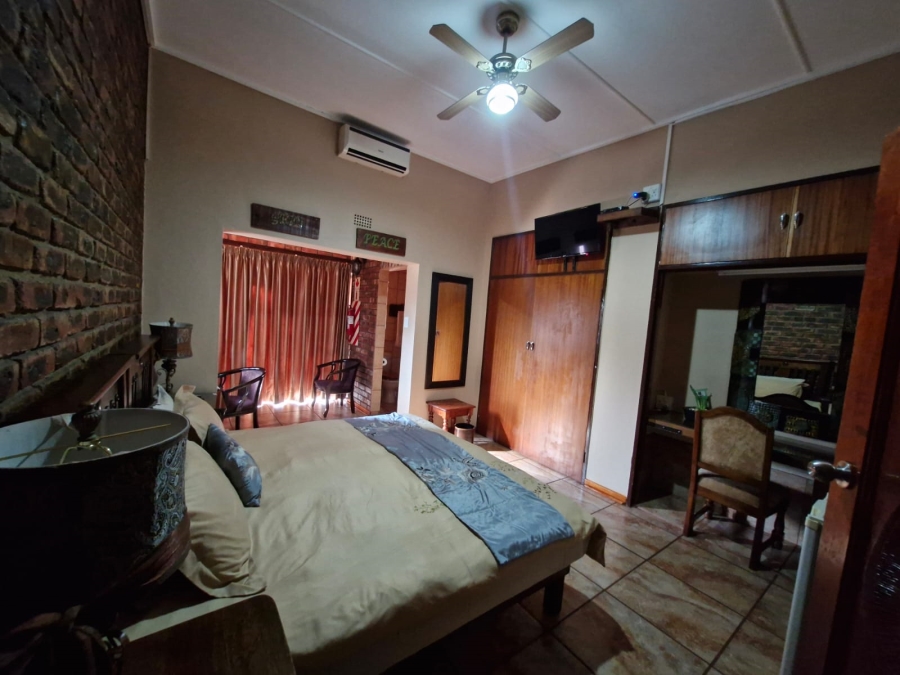 10 Bedroom Property for Sale in Kathu Northern Cape